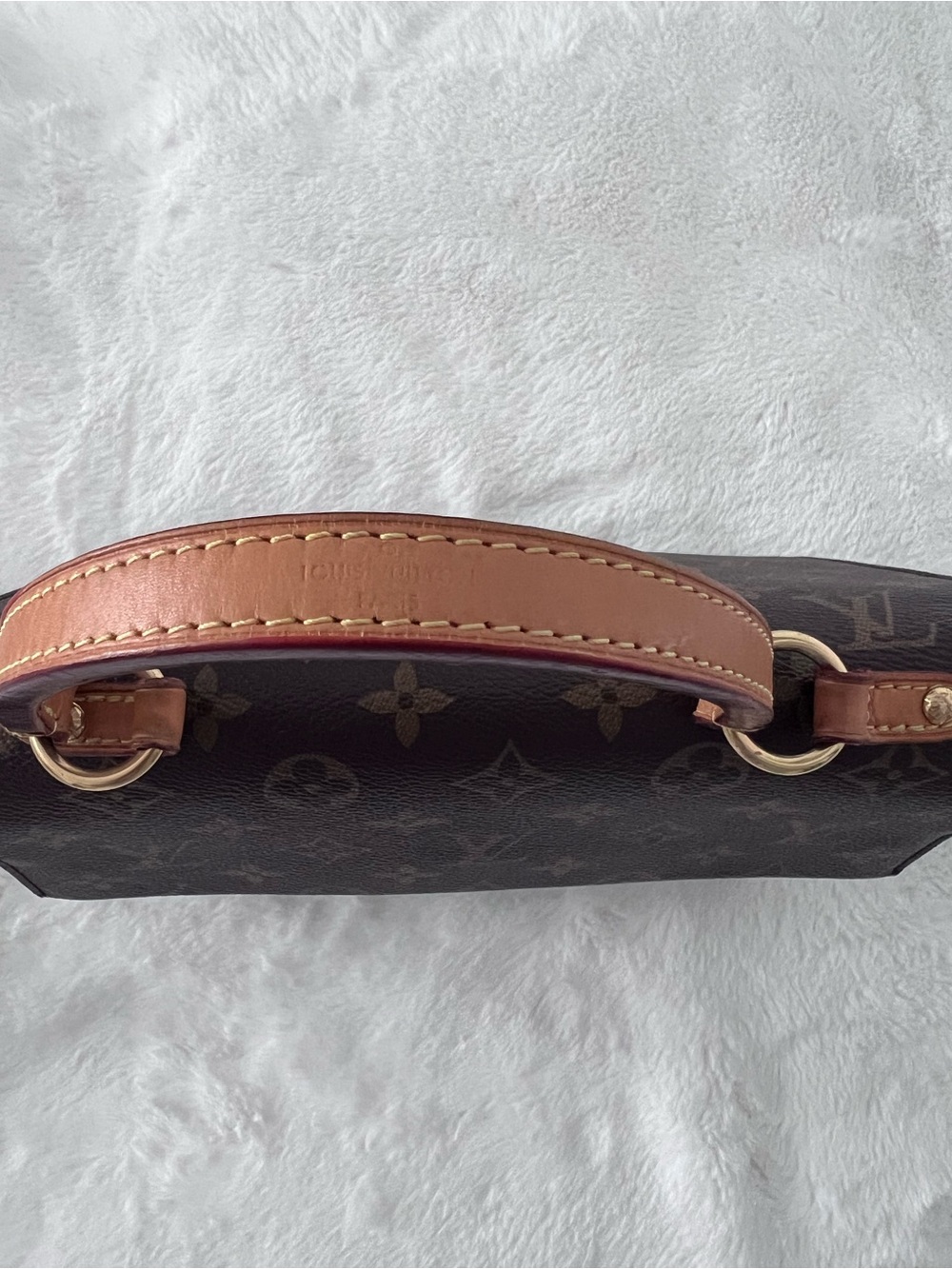 Louis Vuitton Cluny BB with Two-tone Crossbody Strap and Dust Bag, Monogram - Picture 7 of 16